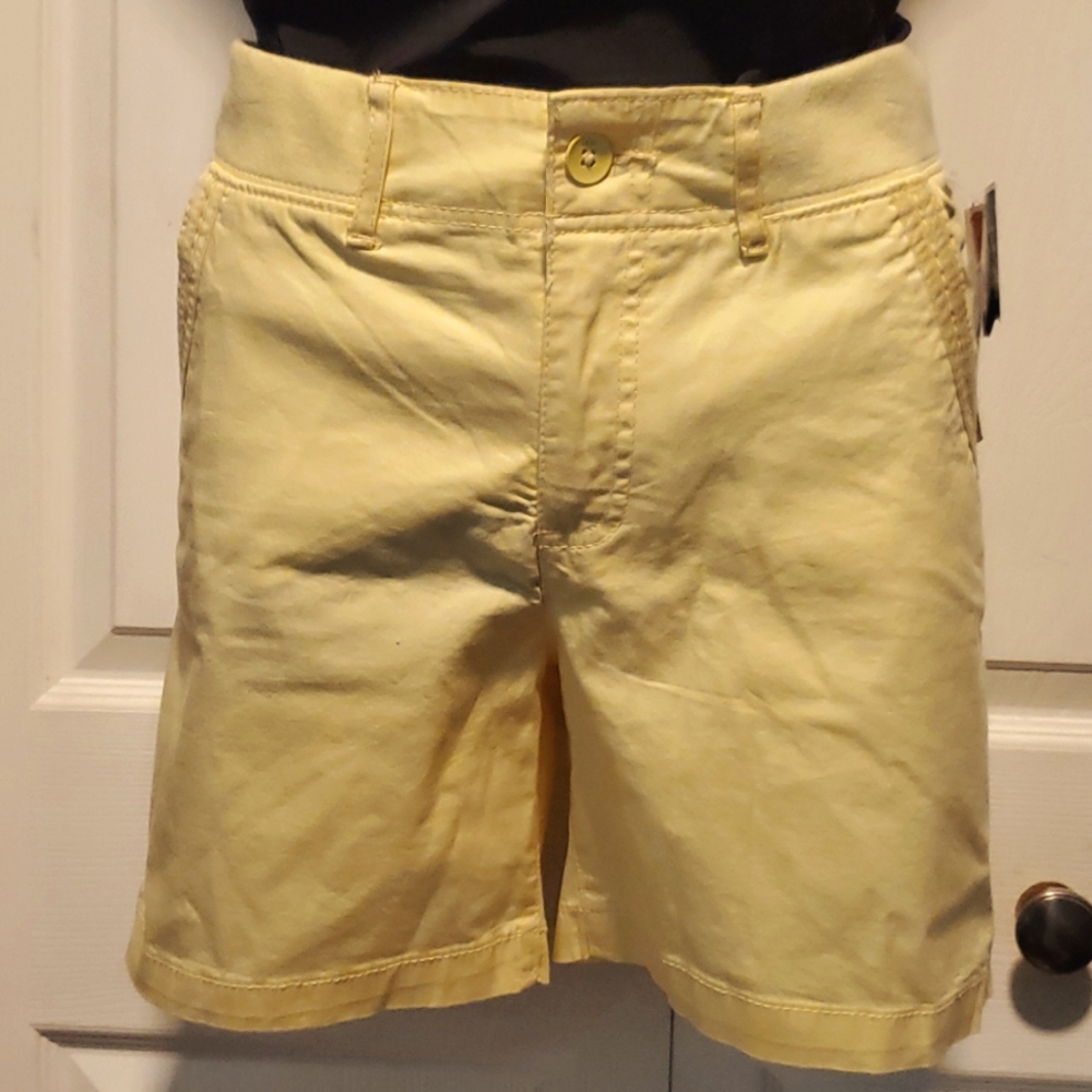 NWT Lee Fitinnovations Modern Motion Easy Fit Stretch Women's Yellow Shorts - 8